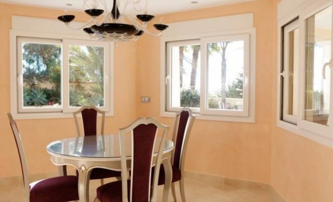 Resale - Villa -
Benissa - Alicante