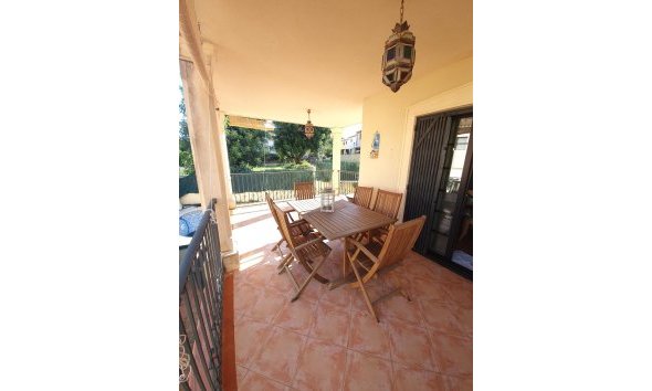 Resale - Villa -
Alfas del Pí - Colonia Escandinavia-Cautivador