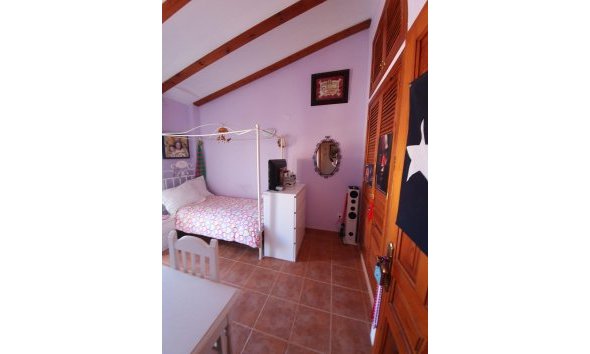 Resale - Villa -
Alfas del Pí - Colonia Escandinavia-Cautivador