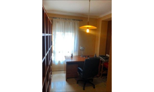 Resale - Townhouse / Semi -
La Nucía - Centro