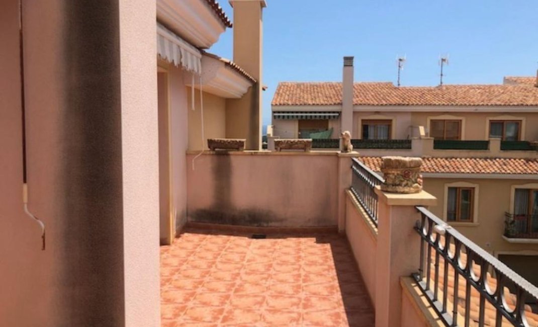 Resale - Townhouse / Semi -
La Nucía - Centro