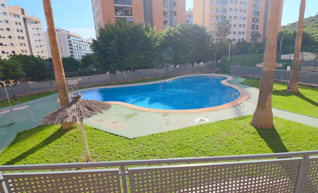 Herverkoop - Appartement / flat -
Villajoyosa - Cala Villajoyosa