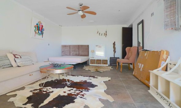 Resale - Villa -
El Campello - Coveta fuma