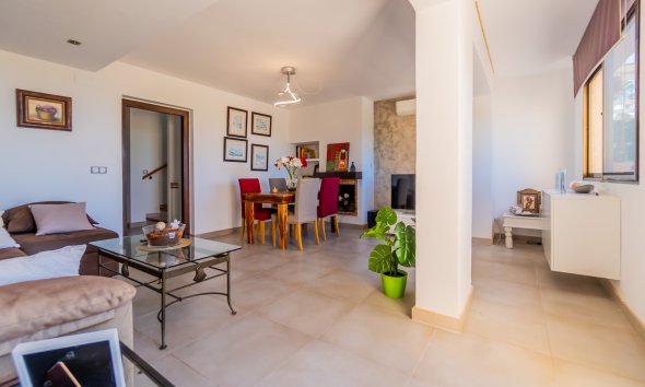 Resale - Townhouse -
Alfas del Pí