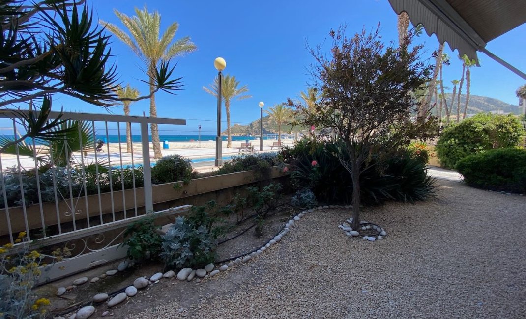 Resale - Apartment / flat -
Albir