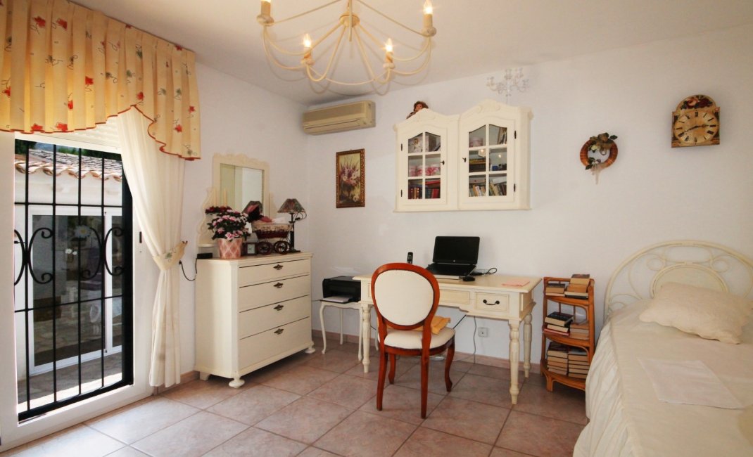 Resale - Chalet -
Albir