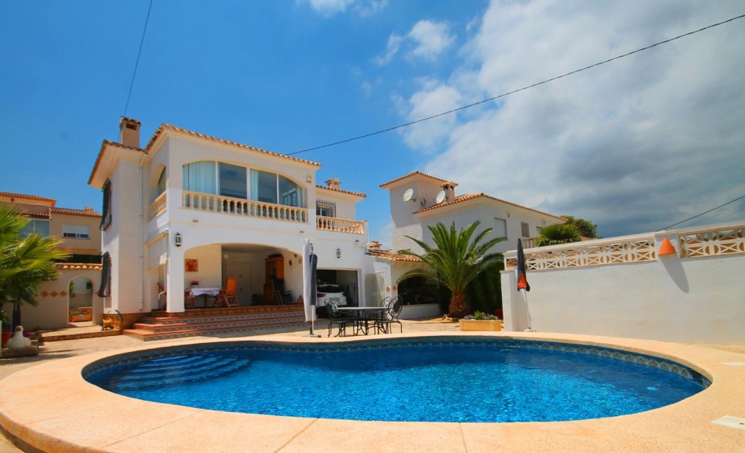 Resale - Chalet -
Albir