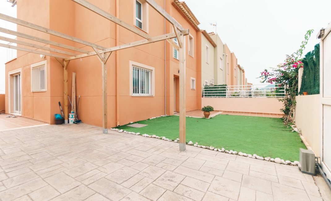 Resale - Townhouse -
Alfas del Pí