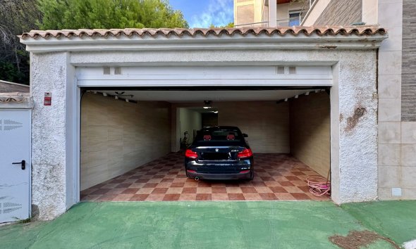 Resale - Villa -
Altea