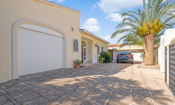 Resale - Villa -
Alfas del Pí