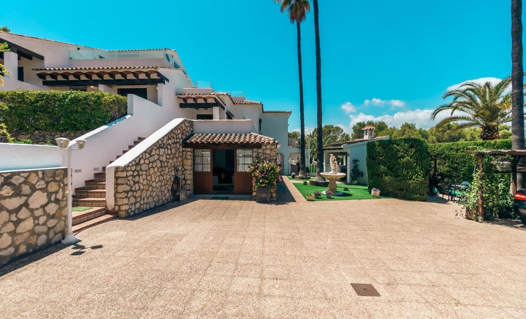 Videresalg - Villa -
Albir