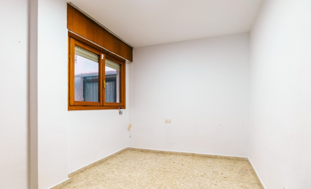 Resale - Apartment / flat -
Benidorm - Zona de Poniente