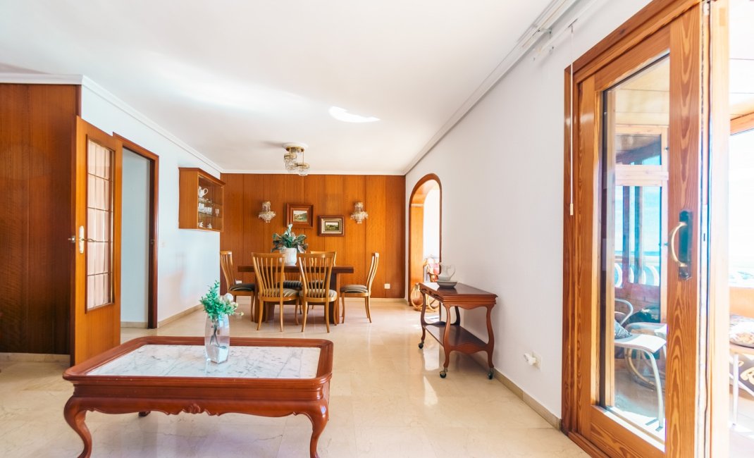 Resale - Apartment / flat -
Benidorm - Zona de Poniente