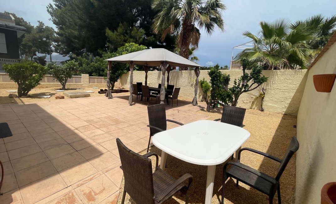 Reventa - Chalet -
Albir