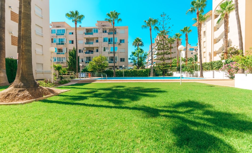 Resale - Apartment / flat -
Albir