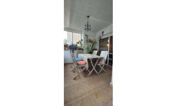 Reventa - Apartamento / piso -
Albir