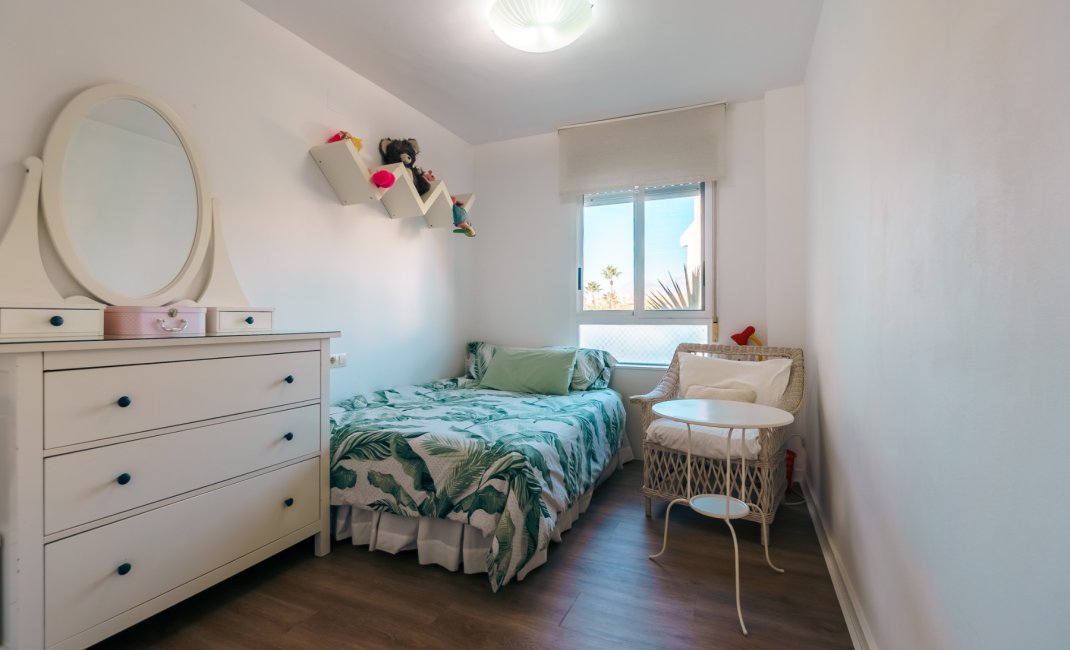 Revente - Appartement -
Albir