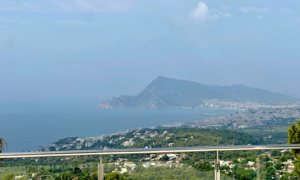 Herverkoop - Villa -
Altea - Sierra de Altea