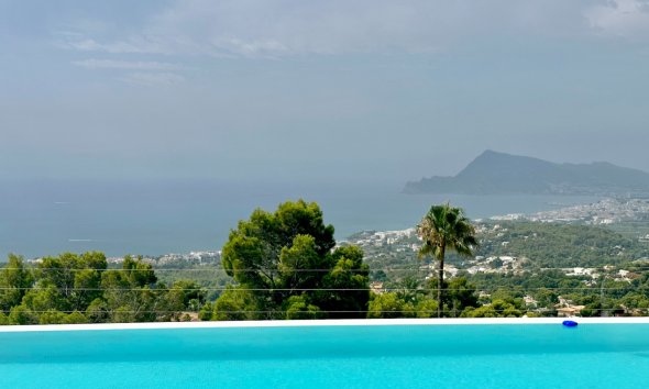 Herverkoop - Villa -
Altea - Sierra de Altea