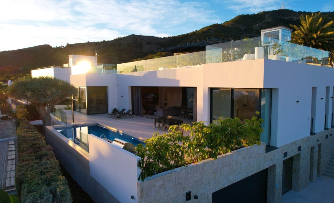 Obra nueva - Chalet -
Albir