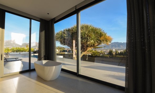 Obra nueva - Chalet -
Albir