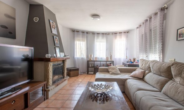 Herverkoop - Semi-Detached Villa -
Alfas del Pí - Alfaz del Pi