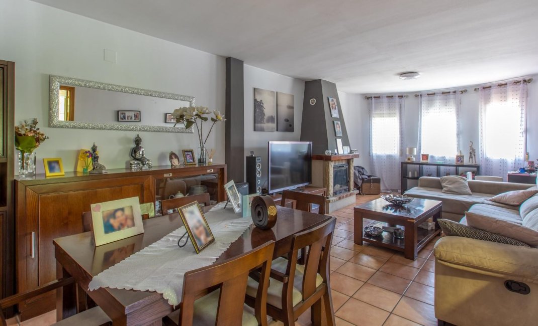 Herverkoop - Semi-Detached Villa -
Alfas del Pí - Alfaz del Pi