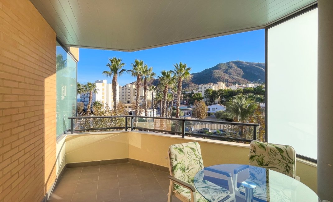 Verhuur Korte Termijn - Appartement / flat -
Albir