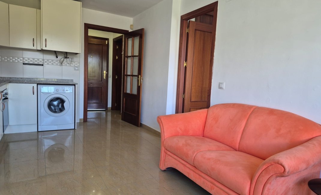  Alquiler larga estancia - Apartamento / piso -
Altea