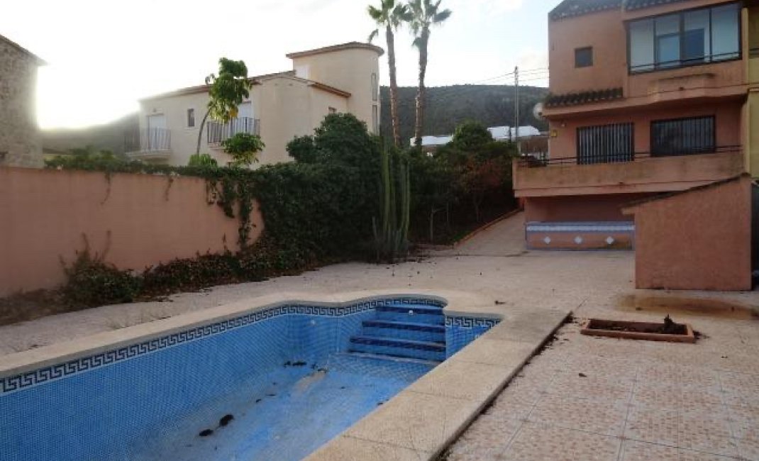 Reventa - Chalet -
Albir