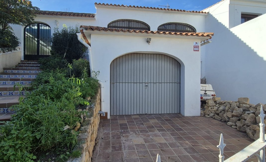 Resale - Chalet -
Alfaz del Pi - Alfas del Pí