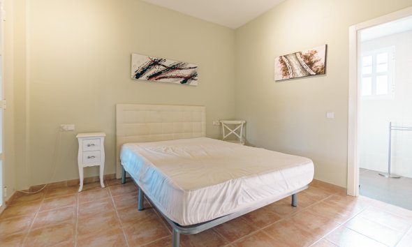 Resale - Villa -
Albir