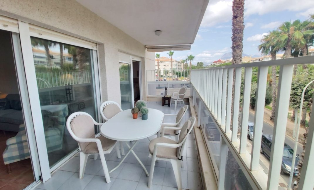 Resale - Apartment / flat -
Albir