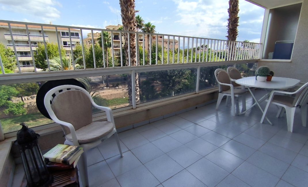 Resale - Apartment / flat -
Albir