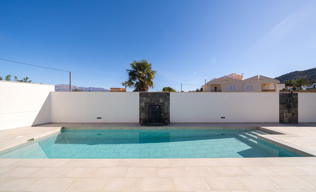 Reventa - Villa -
Albir