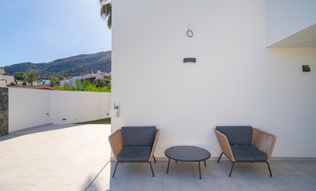 Resale - Villa -
Albir