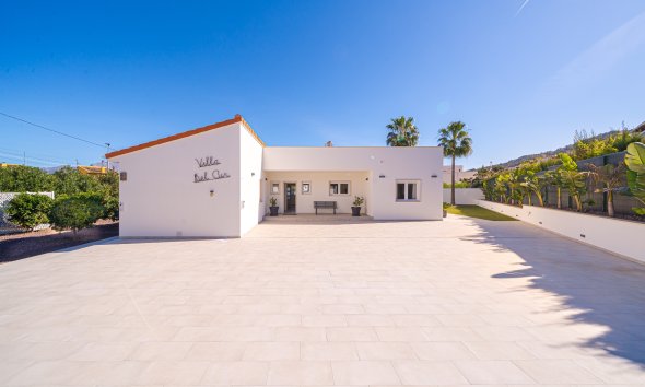 Resale - Villa -
Albir