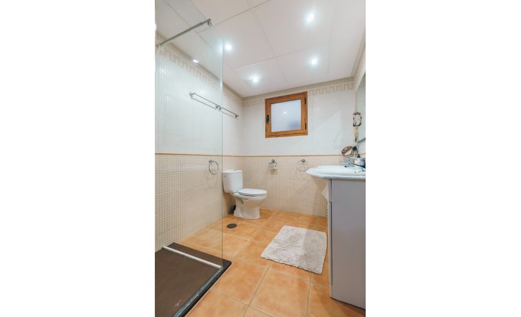 Resale - Apartment / flat -
Albir