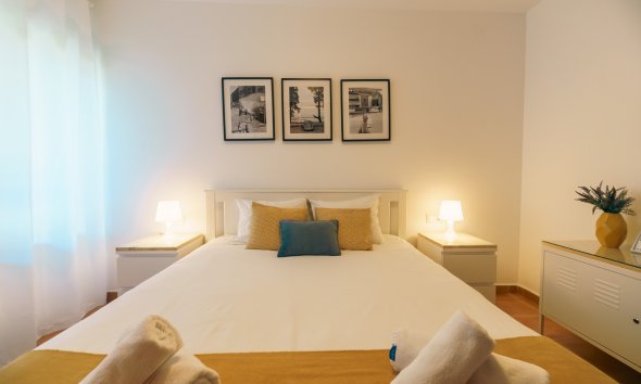 Verhuur Korte Termijn - Appartement / flat -
Albir