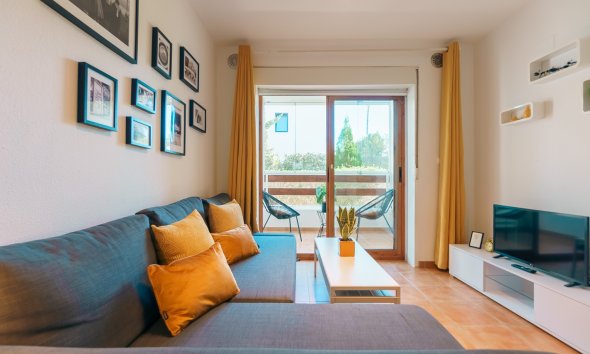 Verhuur Korte Termijn - Appartement / flat -
Albir