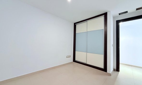 Resale - Apartment / flat -
La Nucía