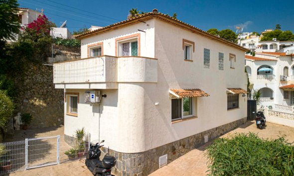 Reventa - semi_detached_house -
Altea - El Tossal-Bello Horizonte